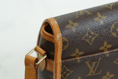 Louis Vuitton Monogram Sologne Crossbody Shoulder Bag M42250 Vintage M42250 Auth