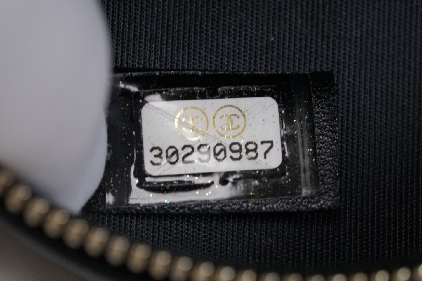 [EXCELLENT] CHANEL Matelasse Round Icon Charm Chain Shoulder Bag Leather Black