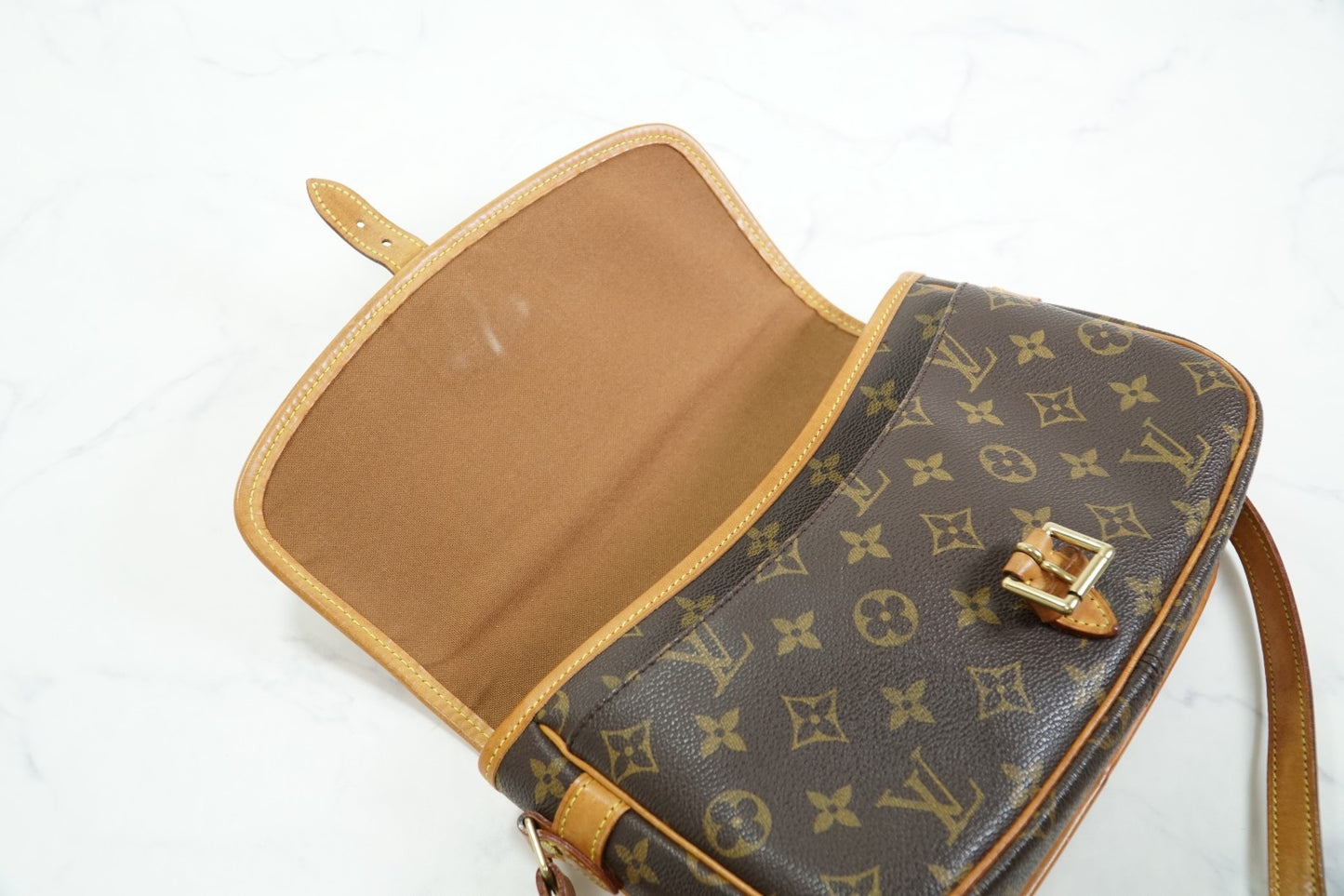 Louis Vuitton Monogram Sologne Crossbody Shoulder Bag M42250 Vintage M42250 Auth