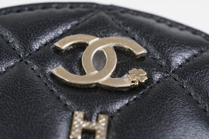 [EXCELLENT] CHANEL Matelasse Round Icon Charm Chain Shoulder Bag Leather Black