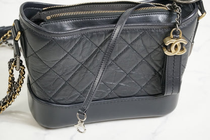 [EXCELLENT] CHANEL Gabrielle Small Hobo Chain Shoulder Bag Aged Calfskin Navy