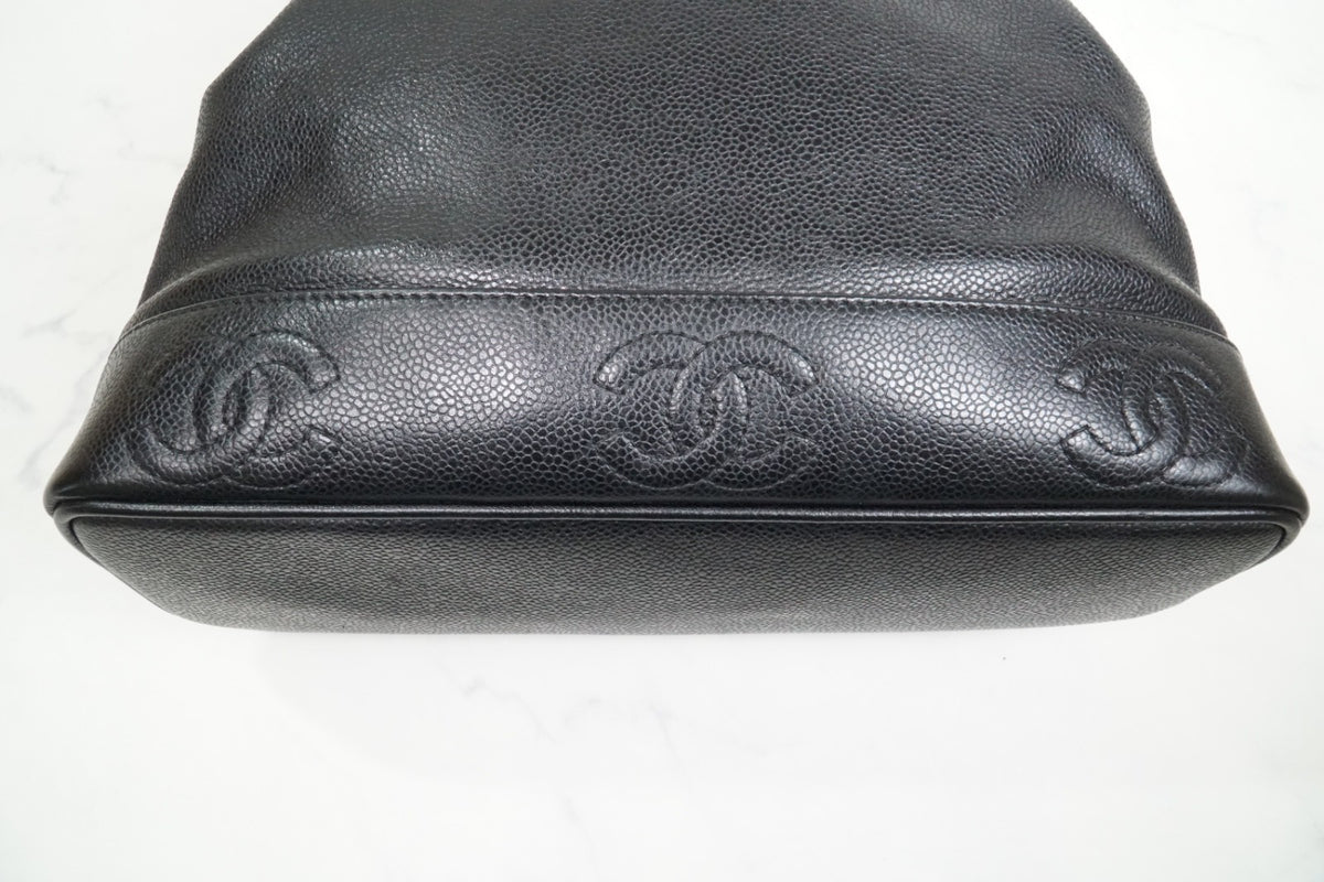 CHANEL Triple Coco Caviar Skin Drawstring Chain Shoulder Bag Black Gold Vintage