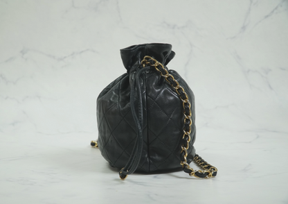 [AB] CHANEL Matelasse Quilted Drawstring Chain Shoulder Bag Lambskin Black Gold