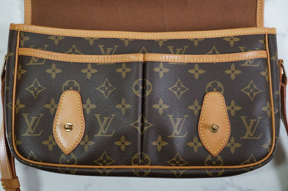 [EXCELLENT] LOUIS VUITTON Monogram Gibeciere MM Shoulder Crossbody Bag M42247