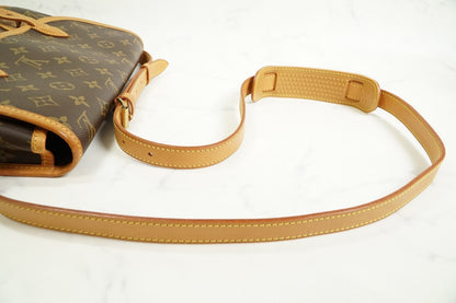 [EXCELLENT] LOUIS VUITTON Monogram Gibeciere MM Shoulder Crossbody Bag M42247
