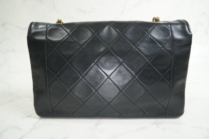 [VERY GOOD] CHANEL Vintage Diana Matelasse Chain Shoulder Bag Black Lambskin
