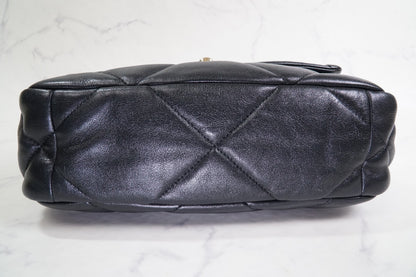 [Very Good] CHANEL 19 Quilted Flap Shoulder Bag Black Leather Gold Hardware Auth