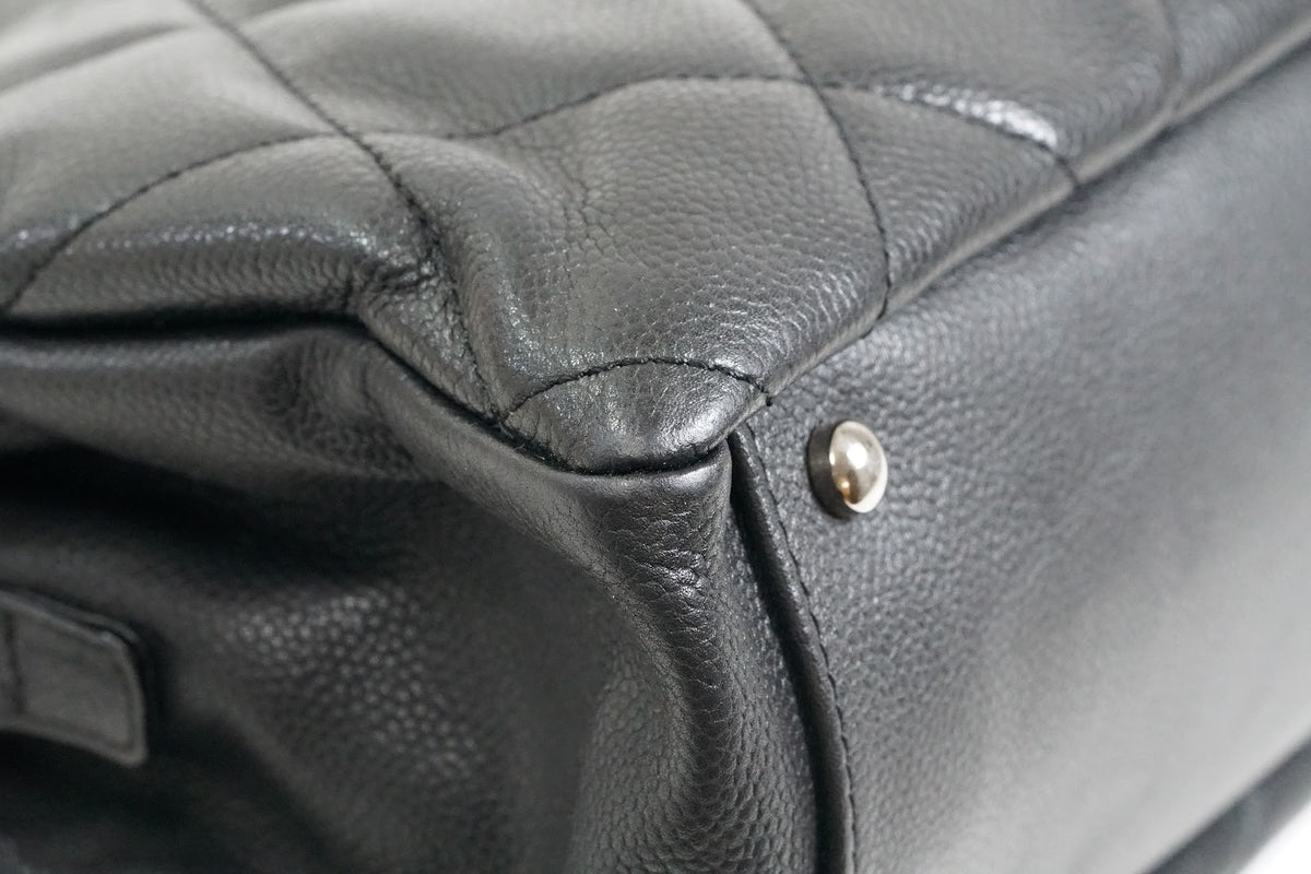 [Rank AB] CHANEL CC Logo Quilted Matelasse Caviar Leather Tote Handbag Black