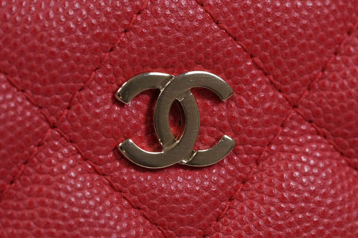 [EXCELLENT] CHANEL Caviar Skin Zipped Chain Wallet Coral Red Crossbody Bag Gold