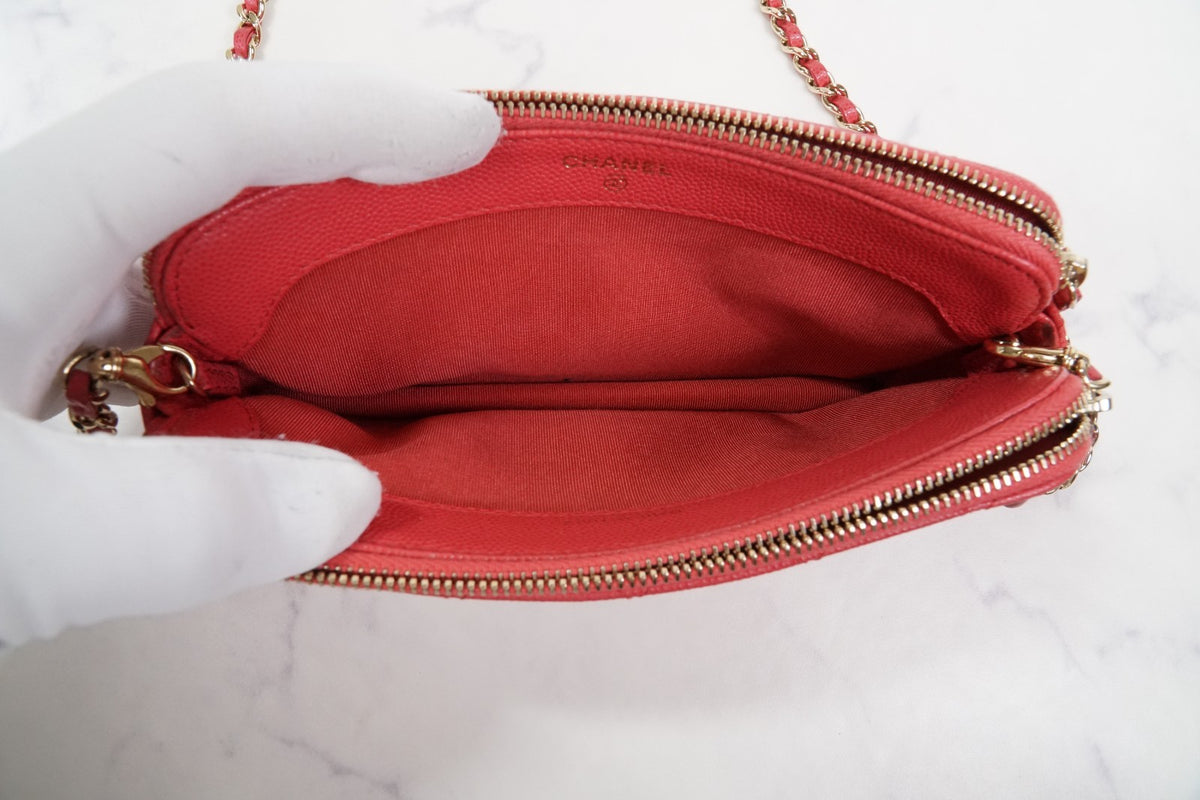 [EXCELLENT] CHANEL Caviar Skin Zipped Chain Wallet Coral Red Crossbody Bag Gold