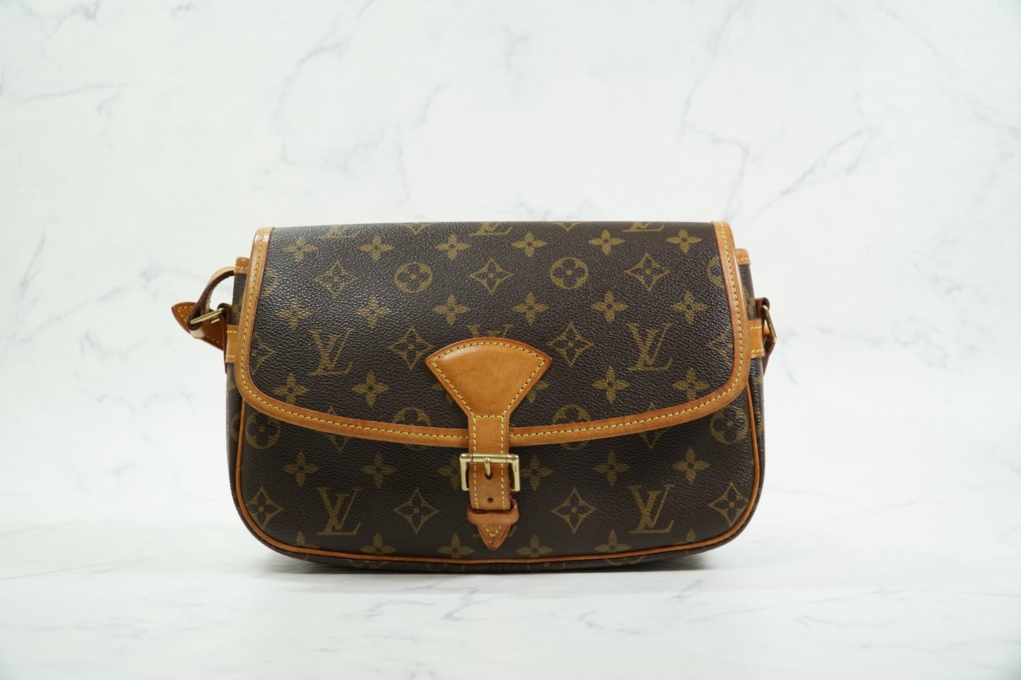 Louis Vuitton Monogram Sologne Crossbody Shoulder Bag M42250 Vintage M42250 Auth
