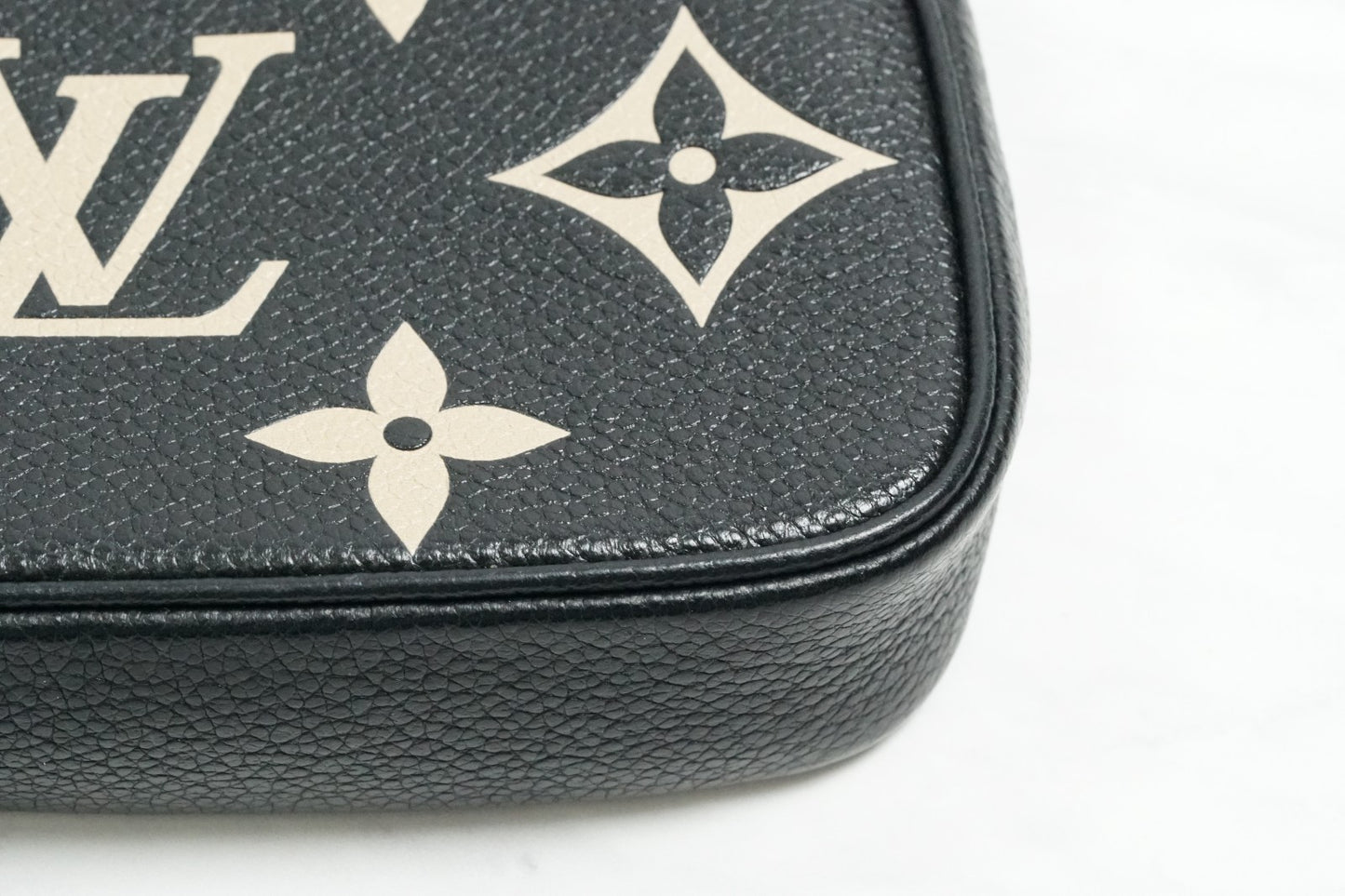 [Very Good] Louis Vuitton Empreinte Mini Pochette Accessoires Black Beige M80732