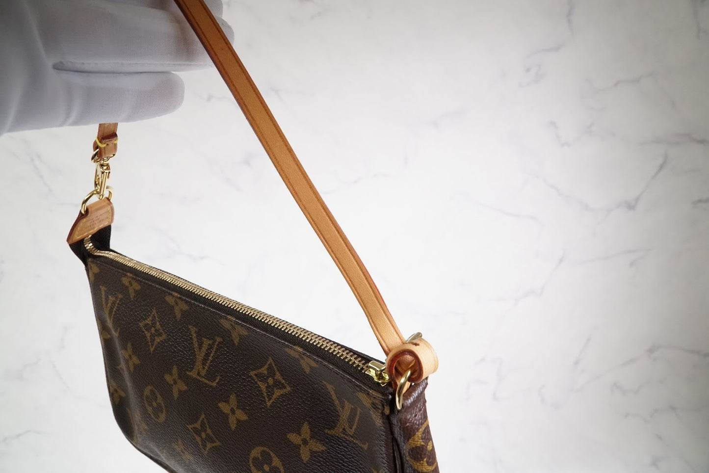 [EXCELLENT] LOUIS VUITTON Monogram Pochette Accessoires Hand Bag Brown M51980