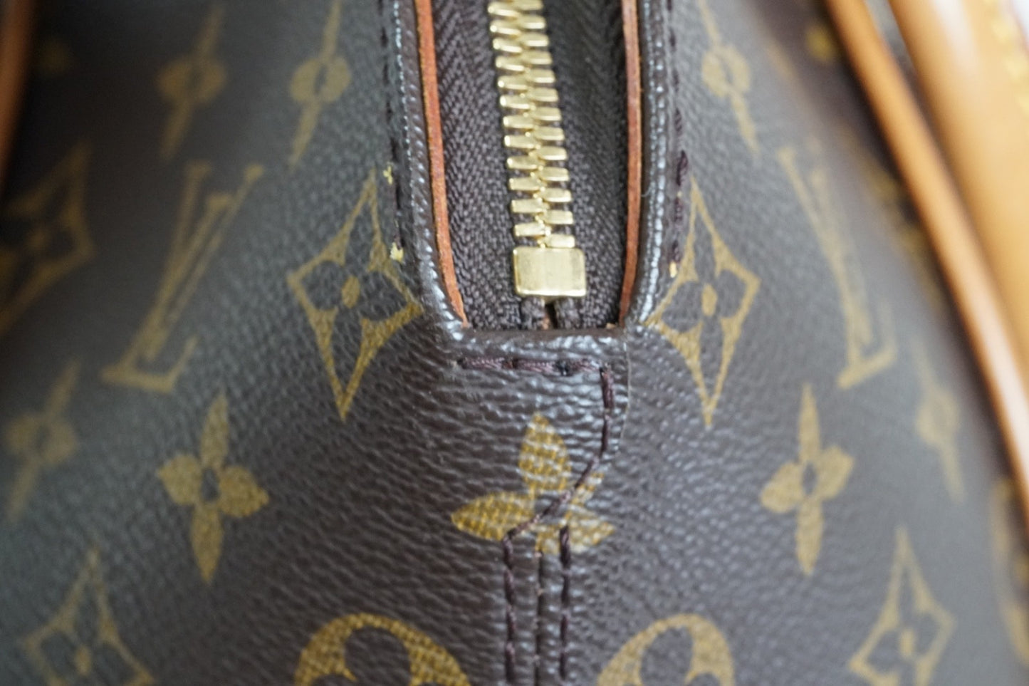 [Rank AB] Louis Vuitton Monogram Ellipse PM Handbag Brown M51127 Vintage Auth