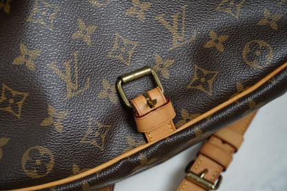 [Rank AB] LOUIS VUITTON Saumur 30 Monogram Shoulder Bag M42256 Canvas w/ Box