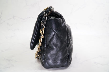 [Very Good] CHANEL 19 Quilted Flap Shoulder Bag Black Leather Gold Hardware Auth