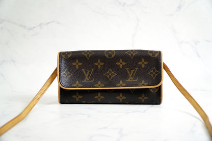 [Rank AB] Louis Vuitton Monogram Pochette Twin PM Shoulder Clutch Bag M51854
