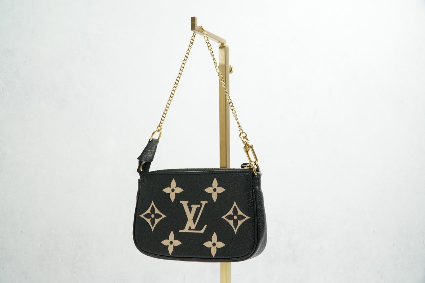 [Very Good] Louis Vuitton Empreinte Mini Pochette Accessoires Black Beige M80732