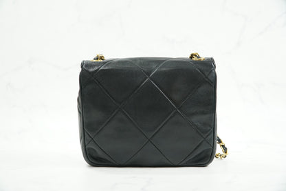 [AB] CHANEL Vintage Matelasse CC Logo Chain Shoulder Bag Lambskin Black Auth