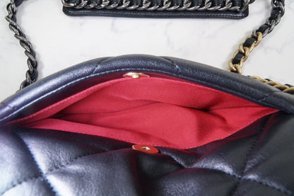 [Very Good] CHANEL 19 Quilted Flap Shoulder Bag Black Leather Gold Hardware Auth
