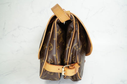 [Excellent] Louis Vuitton Monogram Saumur 30 Shoulder Bag M42256 Vintage Auth