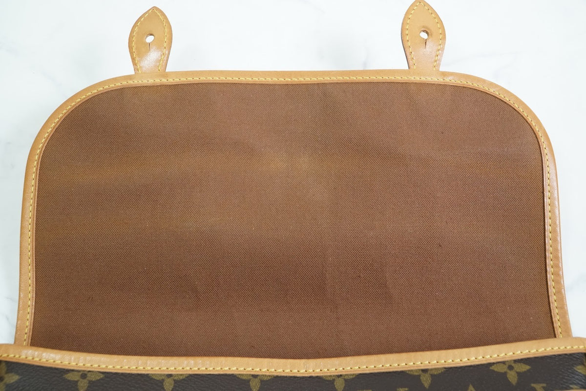 [EXCELLENT] LOUIS VUITTON Monogram Gibeciere MM Shoulder Crossbody Bag M42247