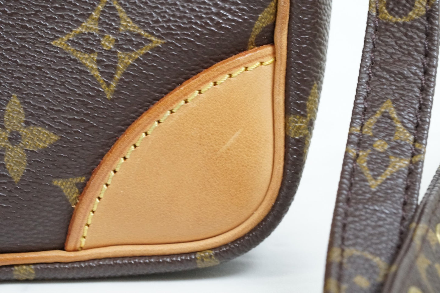 [AB Rank] Louis Vuitton Monogram Amazon Shoulder Bag M45236 Crossbody Vintage