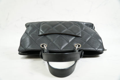 [Rank AB] CHANEL CC Logo Quilted Matelasse Caviar Leather Tote Handbag Black