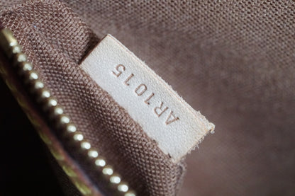 [Rank AB] Louis Vuitton Monogram Batignolles Horizontal M51154 Tote Bag Auth