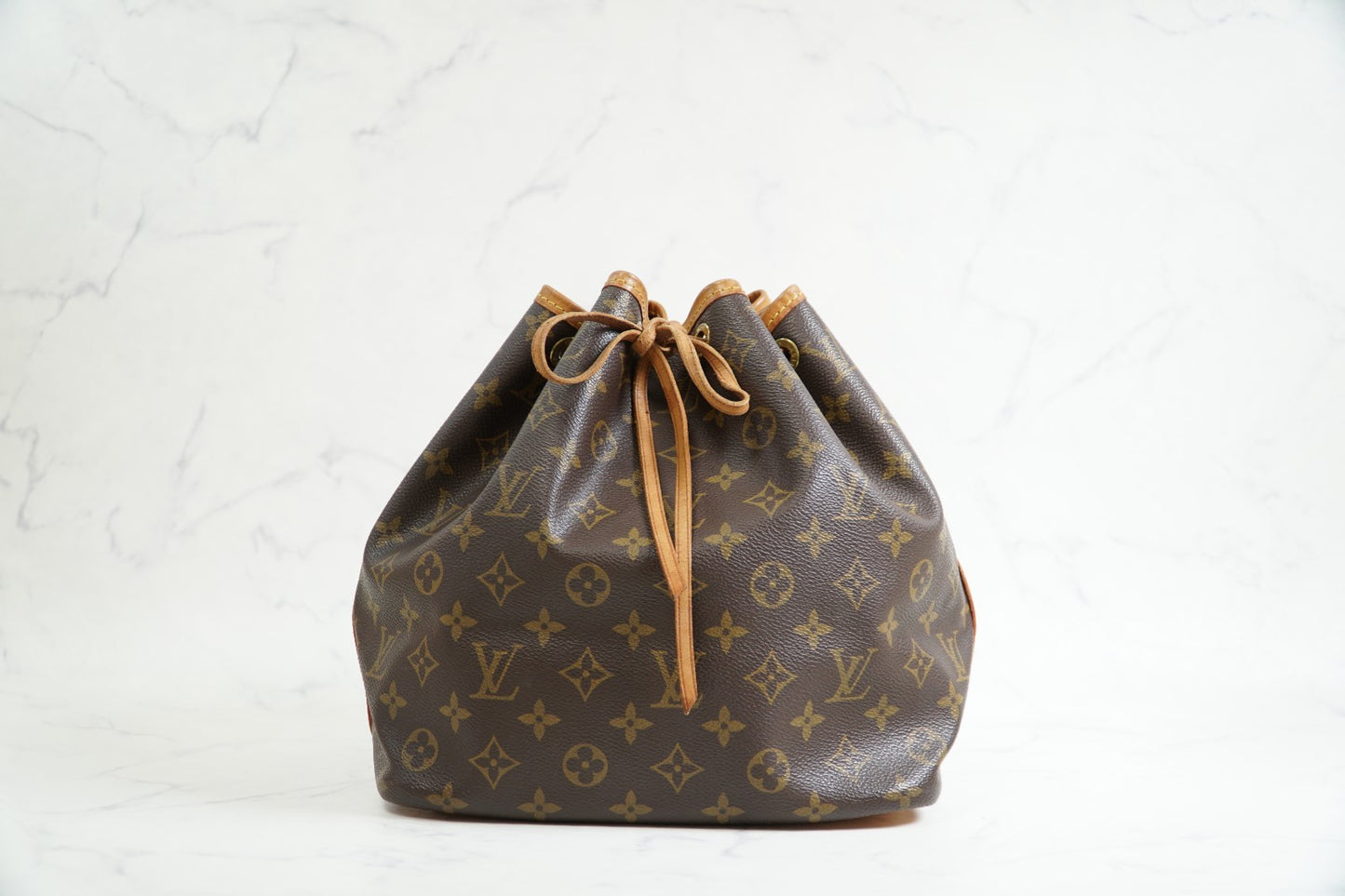 [Good] LOUIS VUITTON Monogram Petit Noe Shoulder Bucket Bag Leather Brown AR0921