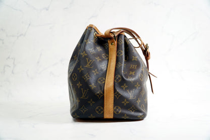 [Good] LOUIS VUITTON Monogram Petit Noe Shoulder Bucket Bag Leather Brown AR0921