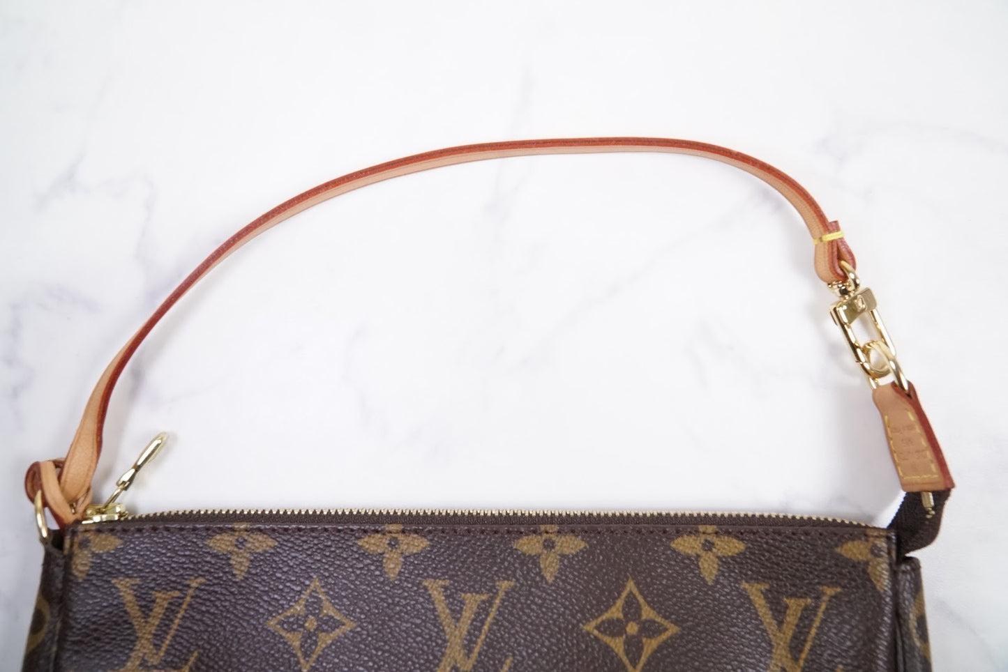 [EXCELLENT] LOUIS VUITTON Monogram Pochette Accessoires Hand Bag Brown M51980