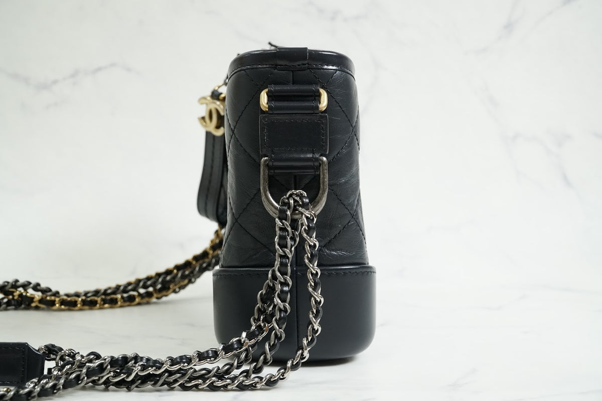 [EXCELLENT] CHANEL Gabrielle Small Hobo Chain Shoulder Bag Aged Calfskin Navy