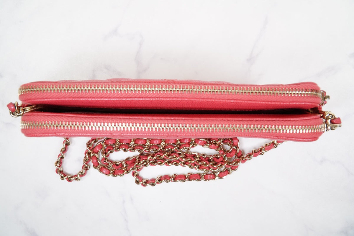 [EXCELLENT] CHANEL Caviar Skin Zipped Chain Wallet Coral Red Crossbody Bag Gold