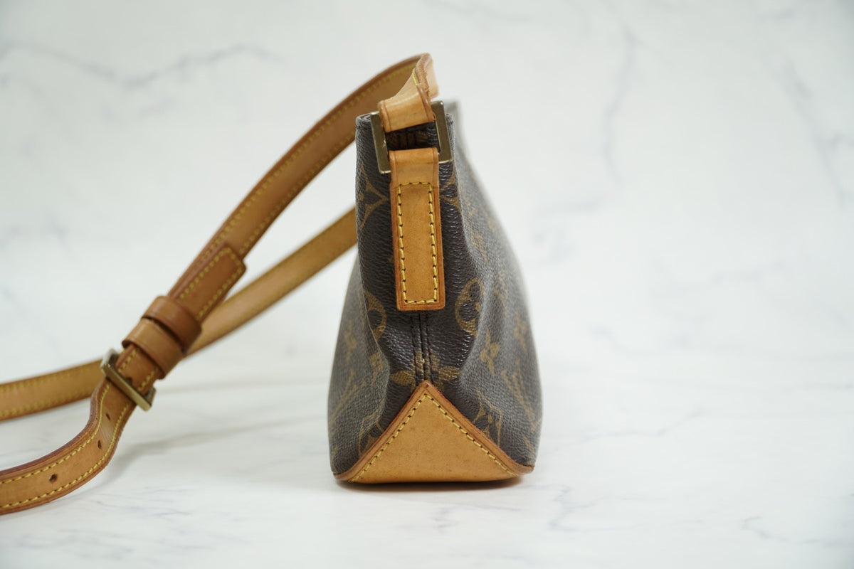 Louis Vuitton Monogram Trotteur M51240 Crossbody Shoulder Bag Vintage Authentic