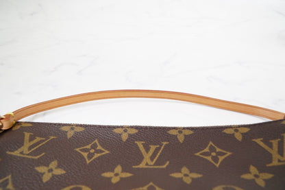 [EXCELLENT] LOUIS VUITTON Monogram Pochette Accessoires Hand Bag Brown M51980