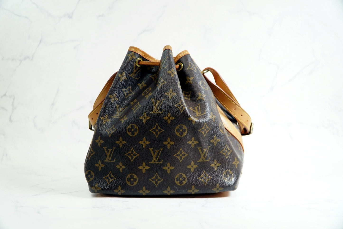[Good] LOUIS VUITTON Monogram Petit Noe Shoulder Bucket Bag Leather Brown AR0921