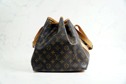 [Good] LOUIS VUITTON Monogram Petit Noe Shoulder Bucket Bag Leather Brown AR0921