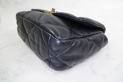 [Very Good] CHANEL 19 Quilted Flap Shoulder Bag Black Leather Gold Hardware Auth
