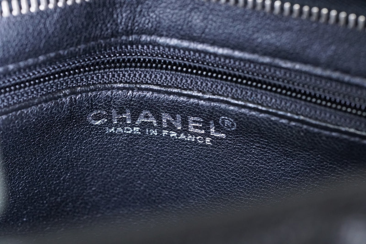 [Rank AB] CHANEL Medallion Tote Caviar Leather Black Silver HW w/ Box Dust Bag