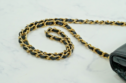 [AB] CHANEL Vintage Matelasse CC Logo Chain Shoulder Bag Lambskin Black Auth