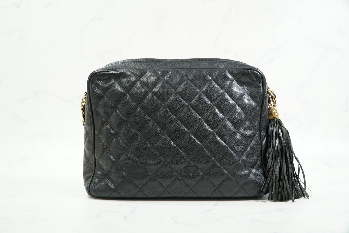 CHANEL Quilted Grained Leather Fringe Chain Shoulder Bag Black CC Vintage JAPAN