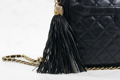 CHANEL Quilted Grained Leather Fringe Chain Shoulder Bag Black CC Vintage JAPAN