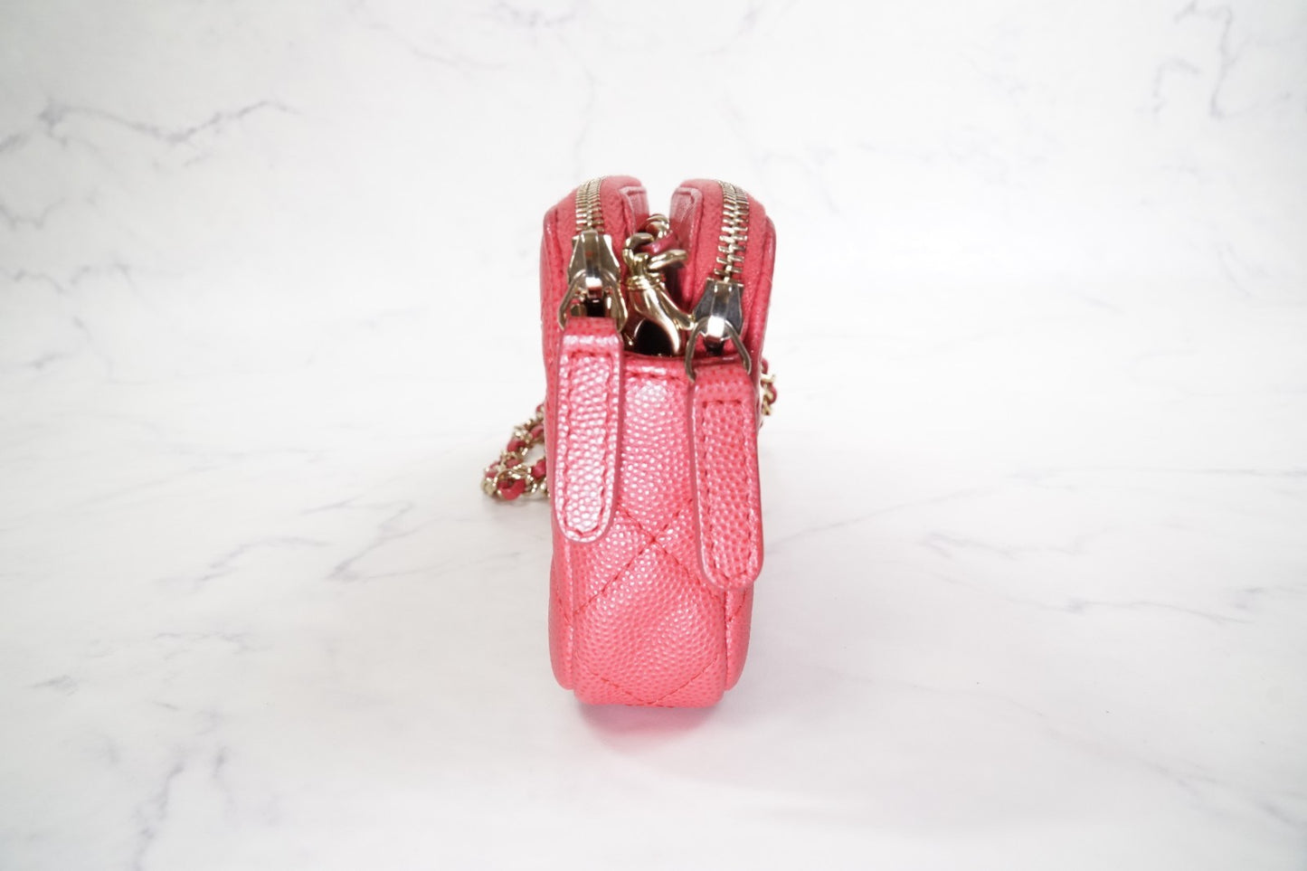 [EXCELLENT] CHANEL Caviar Skin Zipped Chain Wallet Coral Red Crossbody Bag Gold