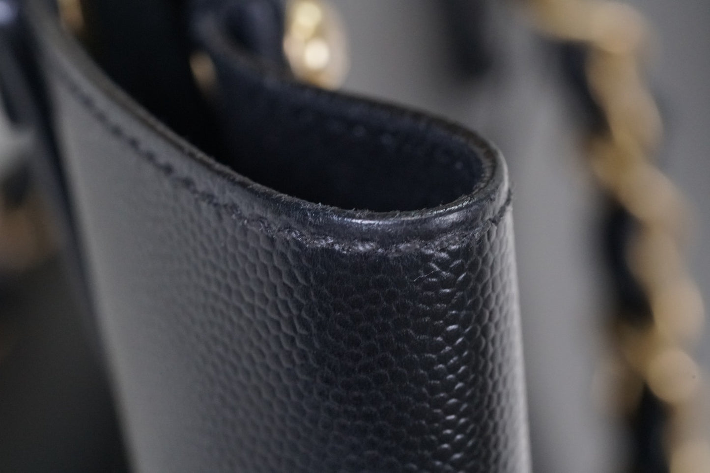 [VERY GOOD] CHANEL Deauville 2way Leather Tote Bag Caviar Skin Black Gold Auth