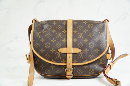 [Rank AB] LOUIS VUITTON Saumur 30 Monogram Shoulder Bag M42256 Canvas w/ Box