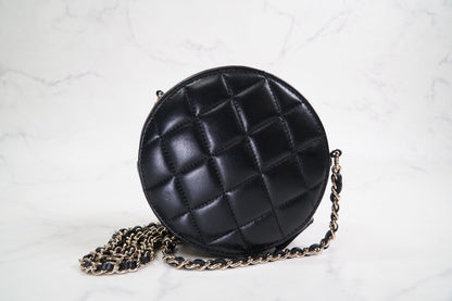[EXCELLENT] CHANEL Matelasse Round Icon Charm Chain Shoulder Bag Leather Black