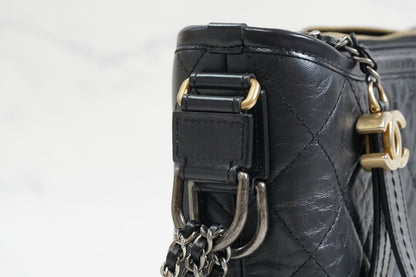 [EXCELLENT] CHANEL Gabrielle Small Hobo Chain Shoulder Bag Aged Calfskin Navy