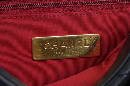 [Very Good] CHANEL 19 Quilted Flap Shoulder Bag Black Leather Gold Hardware Auth
