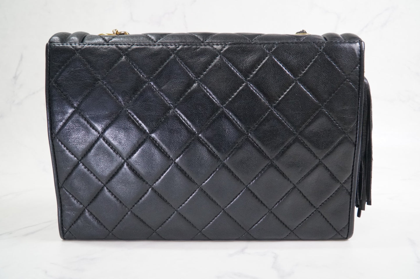 [Rank AB] CHANEL Matelasse Fringe Chain Shoulder Bag Black Leather Gold 1148788